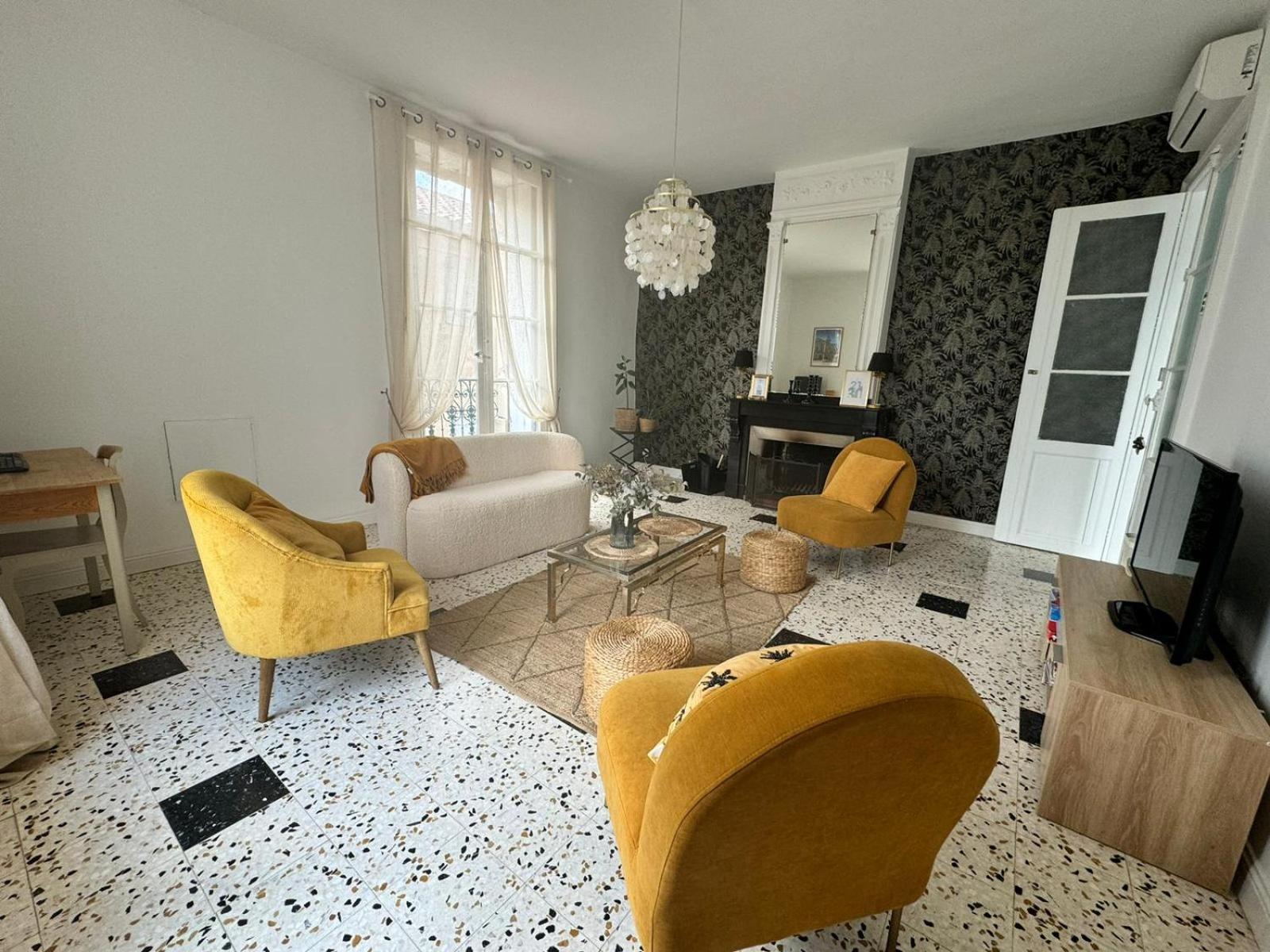 Le Chai Des Tuileries Montagnac  Esterno foto